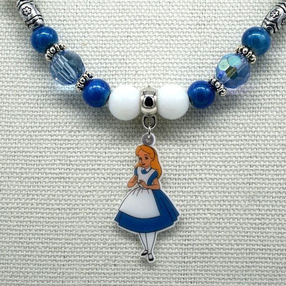 Alice in Wonderland theme necklace. - Picture 4 of 4